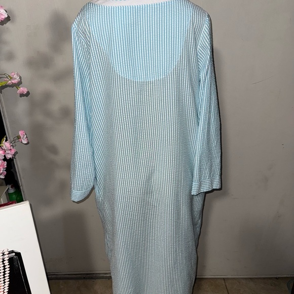 Blue and White Pajamas with Full-Length Design and Relaxed Fit - Picture 6 of 8
